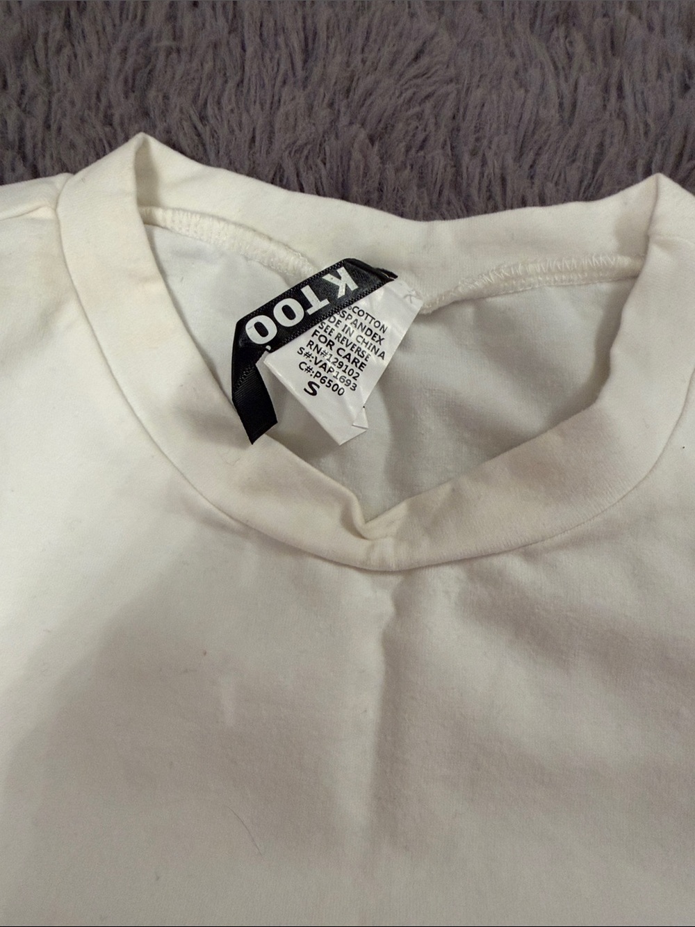 KTOO White Rhinestone Accent Crop Tee Size Small NWOT - Picture 3 of 4
